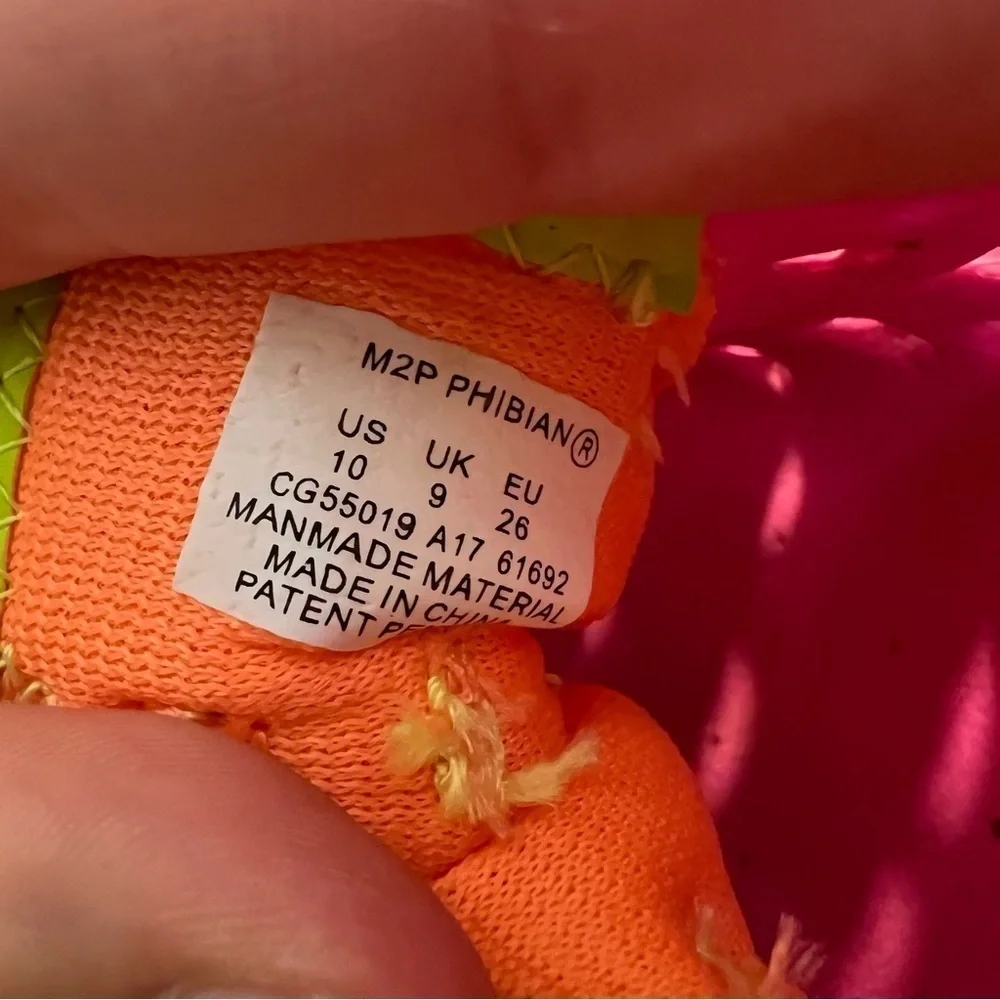 Stride Rite girls pink water hiking shoe. Like new!